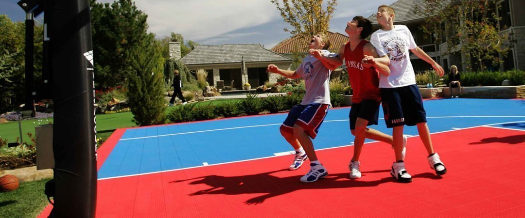 canchas de baloncesto con suelo de proteccion multisport